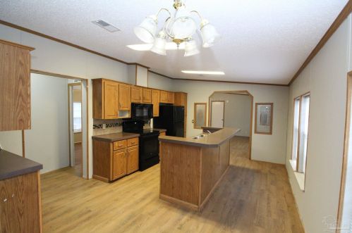 6043 Oglesby Rd, Milton FL  32570-2008 exterior