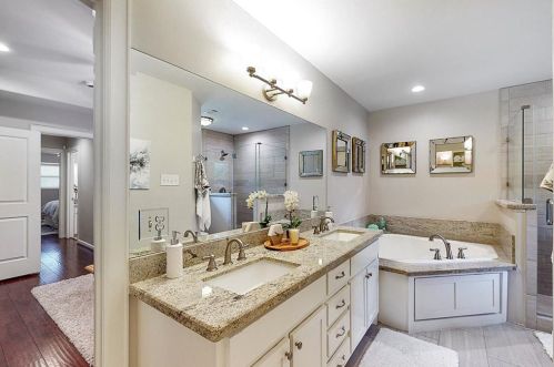 2018 Thousand Pne Dr, Humble TX 77339-3147 exterior