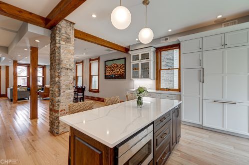 2143 Thomas St, Chicago IL 60651-3248 exterior