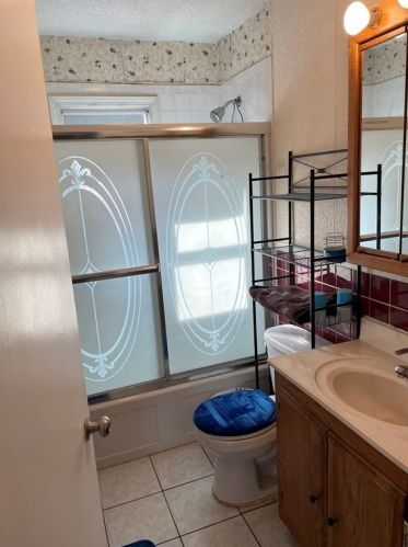 52 Pheland St, Springfield MA 01109-1318 exterior