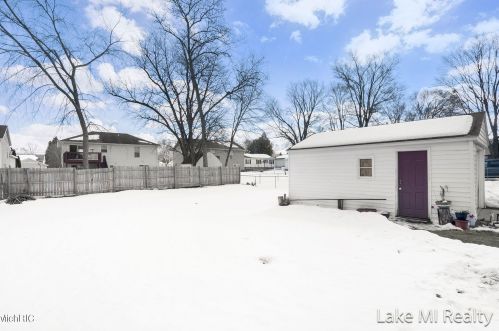 2134 Collingwood Ave, Wyoming MI exterior