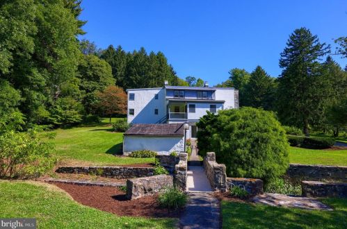 1944 Millersville Rd, Lancaster PA 17603-6153 exterior