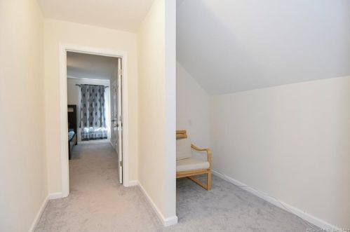 47 Windermere Vlg Rd, Ellington CT exterior