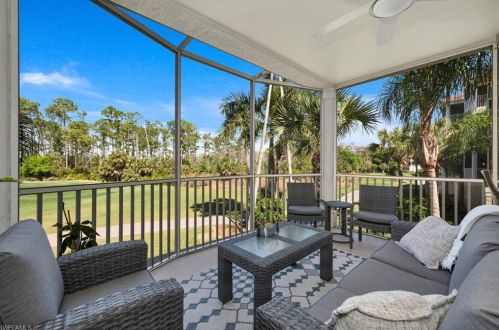 4873 Hampshire Ct, Naples FL 34112-8425 exterior