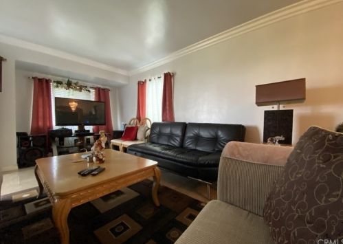 15209 Cornuta Ave, Bellflower CA 90706-4876 exterior