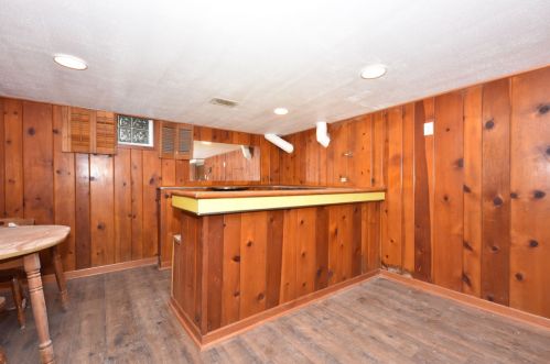 4649 20th St, Milwaukee WI  53221-2807 exterior