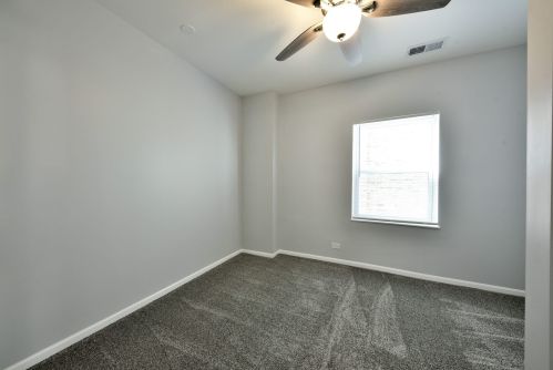 5029 West End Ave, Chicago IL 60644-2156 exterior