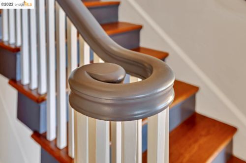 683 Arlington Ave, Berkeley CA 94707-1039 exterior