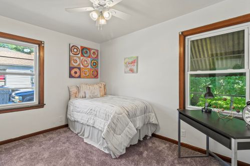 4932 20th St, Milwaukee WI  53221-2861 exterior