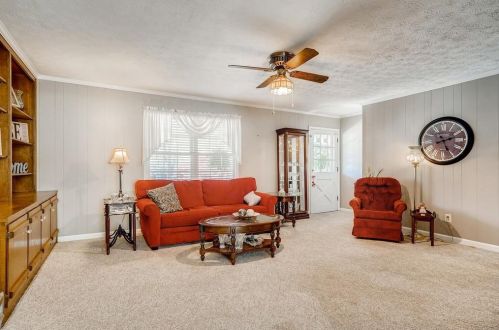 2377 Autumn Dr, Lithonia GA 30078-2605 exterior