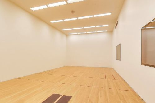 400 Randolph St, Chicago IL  60601-7313 exterior