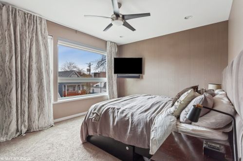 1939 Monticello Ave, Chicago IL 60647-2312 exterior