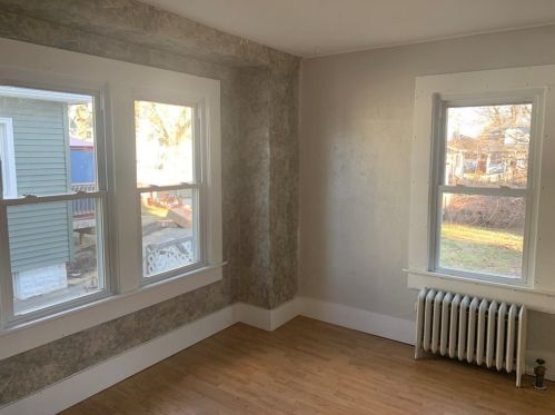 55 Fox St, West Springfield MA  01089-2632 exterior