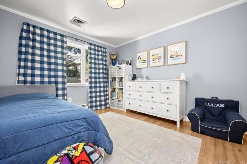 15 Morrell Ave, Milford CT 06461-2313 exterior