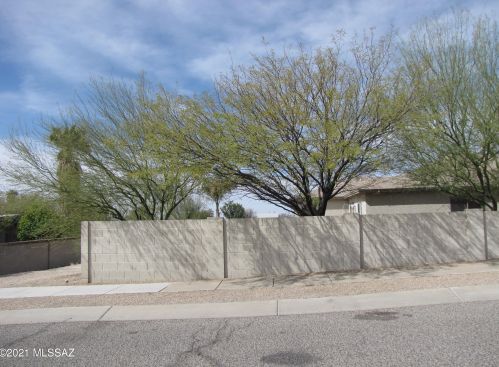 9892 Rocky Vista Dr, Tucson, AZ 85748-5804