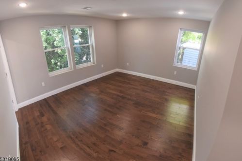 225 9 St, Newark NJ 07107-1907 exterior