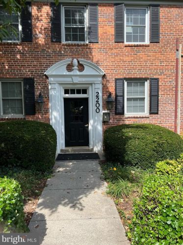 2200 Washington Ave, Silver Spring, MD 20910-2608
