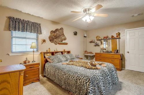 149 Suzanne Ter, Burleson TX 76028-5617 exterior