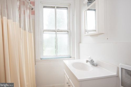 623 Prince St, Lancaster PA 17603-5809 exterior