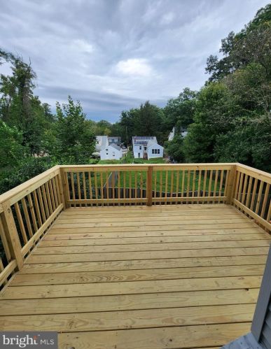 8124 Bonaire Ct, Silver Spring MD 20910-4663 exterior