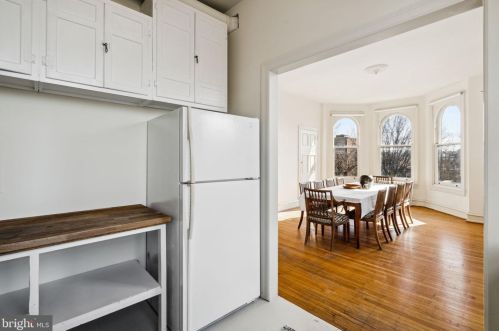 2322 Delancey Pl, Philadelphia PA 19103-6407 exterior