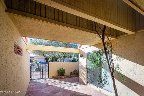 1118 Abrego Dr, Green Valley AZ 85614-3635 exterior