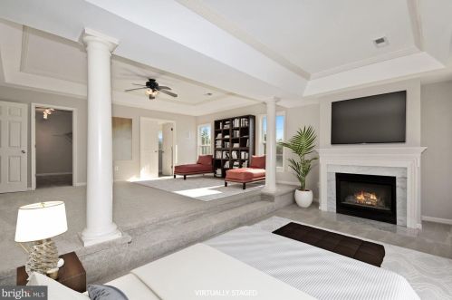 6149 Cobbs Rd, Alexandria VA 22310-1647 exterior