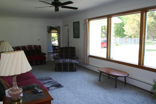 709 State St, East Tawas MI 48730-1623 exterior