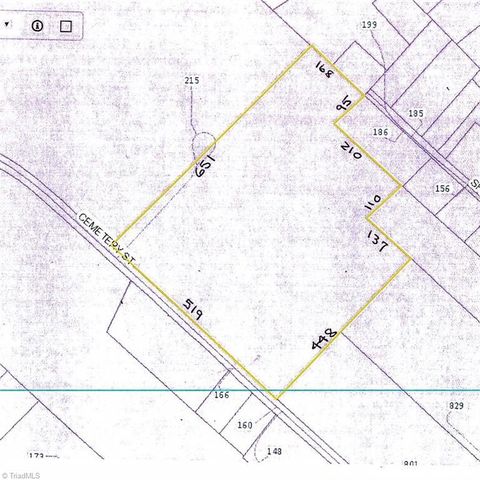 1 Cemetery St, Farmington, NC 27028