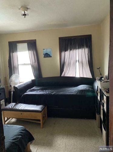 303 Haledon Ave, Paterson NJ 07508-2770 exterior