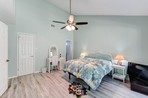 152 April Pt Dr, Montgomery TX 77356-8873 exterior