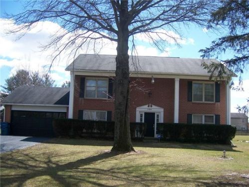 11839 21st St, Indianapolis IN  46218-4555 exterior