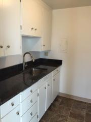 512 Newton St, Seattle WA  98109-2633 exterior