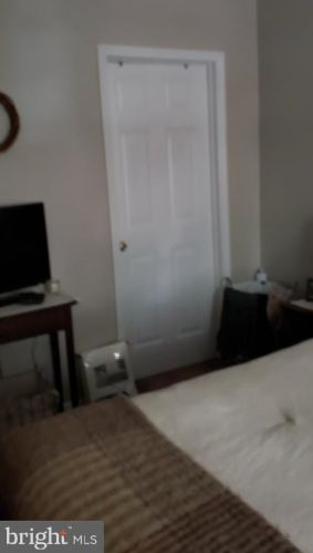 406 Garnet Dr, Burlington NJ  08016-4711 exterior