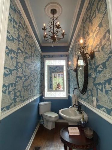 816 Oregon Ave, Tampa FL  33606-2808 exterior