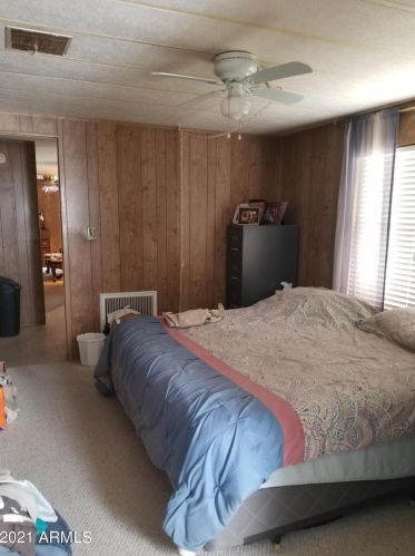 1705 Charleston Ave, Phoenix AZ 85023-1218 exterior