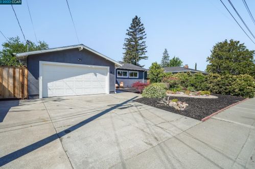 1871 Larkspur Ct, Concord CA exterior