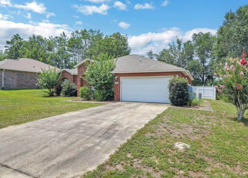 43 Magnolia Lake Dr, Defuniak Springs FL 32433-5252 exterior