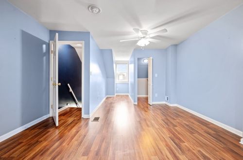 4607 Corday Way, Pittsburgh PA 15224-1916 exterior