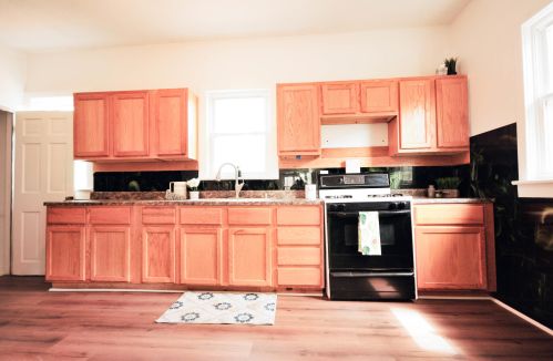 3036 Temple St, Meskegon MI 49444-2732 exterior