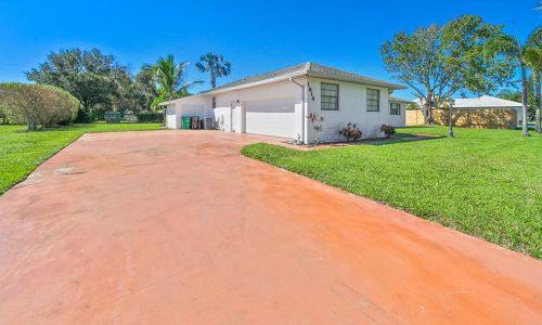 1918 Tickridge Rd, Fort Pierce, FL 34952-5221
