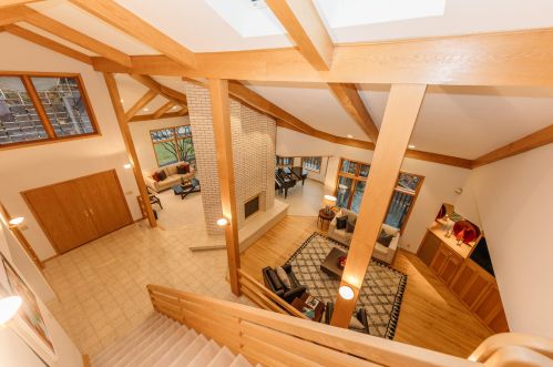 110 Ravine Baye Rd, Milwaukee, WI 53217-1324