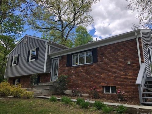 23 Timberline Dr, Poughkeepsie, NY 12603-5531