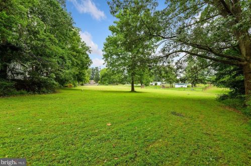 4610 Landgreen St, Rockville MD 20853-2731 exterior