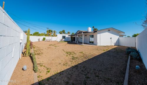 5530 22 Ave, Phoenix AZ 85015-2815 exterior