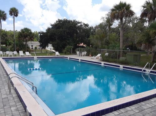 281 Kimball Cir, Fort Pierce FL 34953-6289 exterior