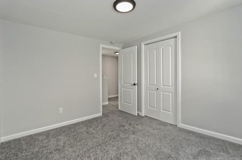 157 Naugatuck Ave, Milford CT 06460-6040 exterior