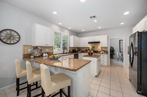 1258 Manning Dr, Folsom CA 95762-5845 exterior