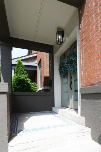 3403 Utah St, Saint Louis MO 63118-2727 exterior