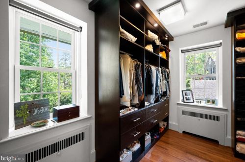 205 Glenn Rd, Ardmore PA 19003-2512 exterior